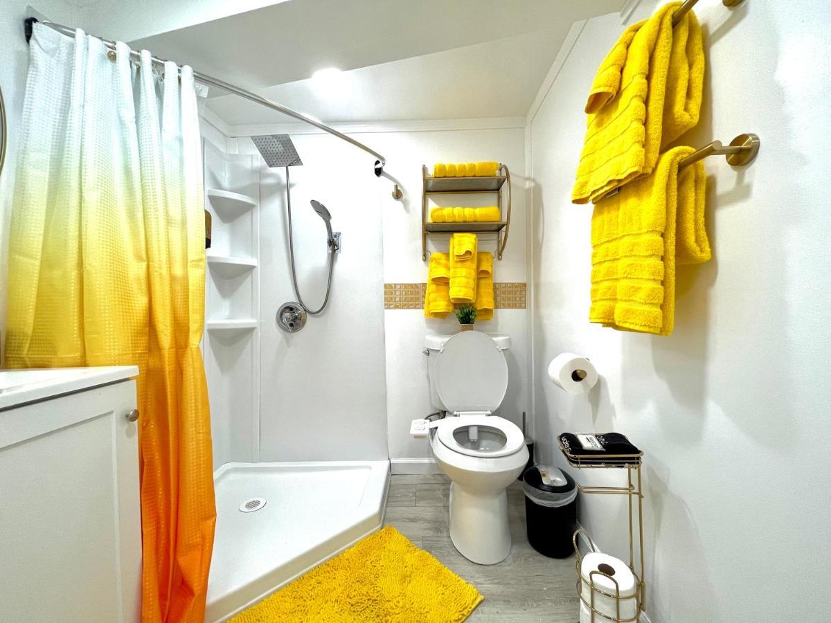 The Amber Retreat - Brooklyn Centre Comfort - Charming Space For Families, Couples & Business Travelers Near Downtown - With 300Mb Wifi, Parking & Self Check-In Cleveland Exterior foto